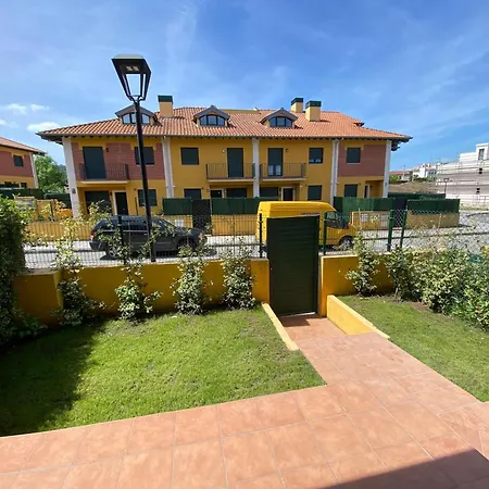 Casa Rovacias C22a01 By R2r Consulting *