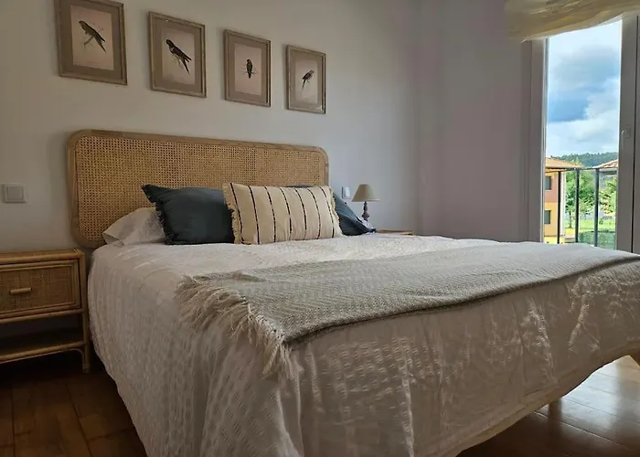 Casa Rovacias C22a01 By R2r Consulting * Comillas