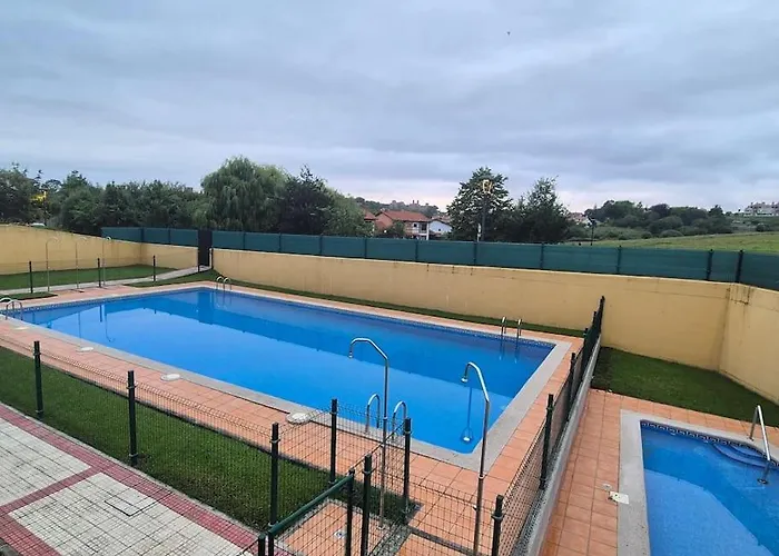 Casa Rovacias C22a01 By R2r Consulting * Comillas