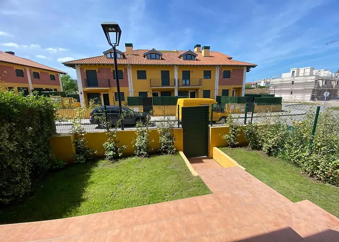 Casa Rovacias C22a01 By R2r Consulting *