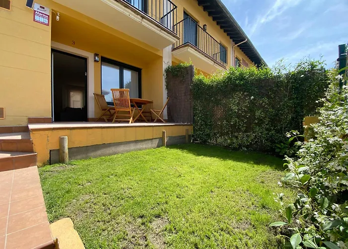 Casa Rovacias C22a01 By R2r Consulting * Comillas