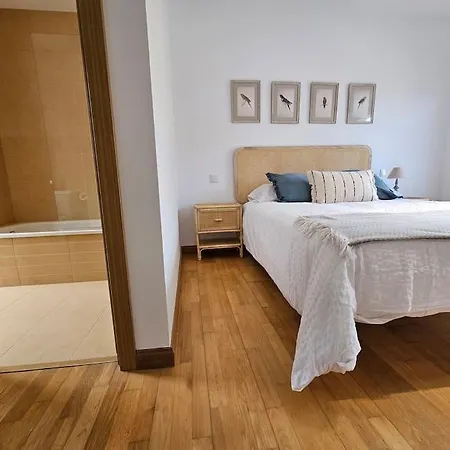 Casa Rovacias C22a01 By R2r Consulting