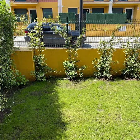 Casa Rovacias C22a01 By R2r Consulting *