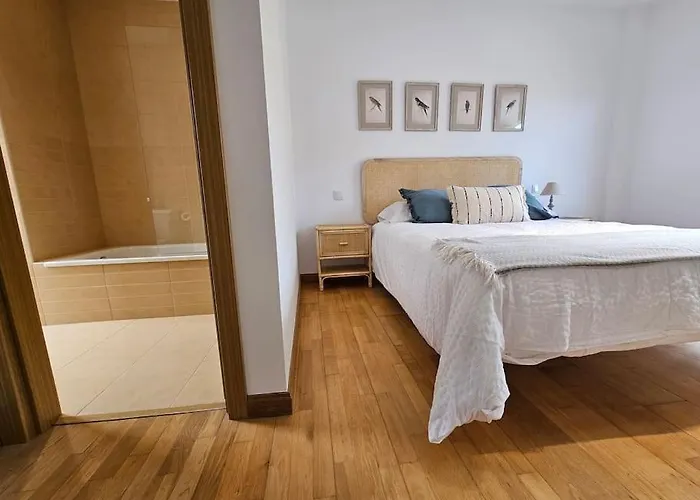 Casa Rovacias C22a01 By R2r Consulting